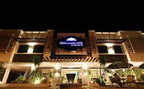 Urban Manor Hotel